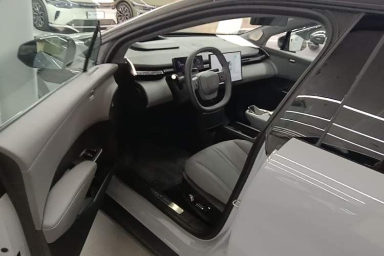 Used Zeekr X 2025 5-Seater Rear-Drive Version Driver Seat