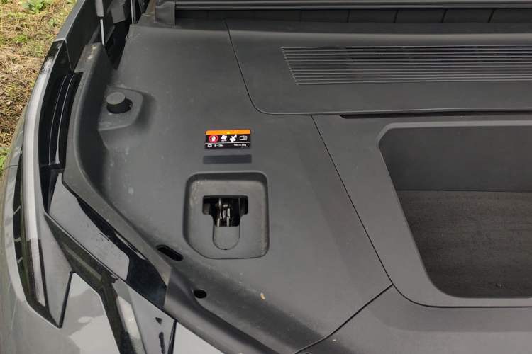 Used Zeekr X 2025 5-Seater Rear-Drive Version Engine Bay Right
