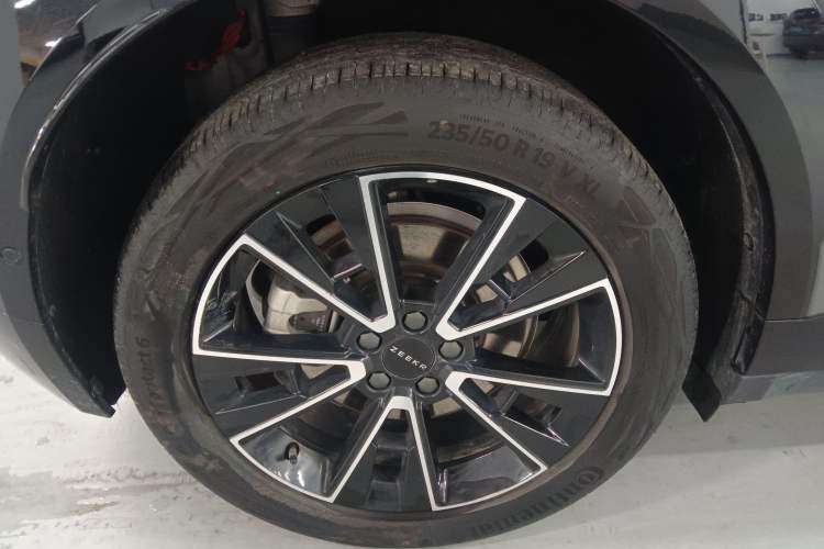 Used Zeekr X 2025 5-Seater Long-Range Version Exterior 3