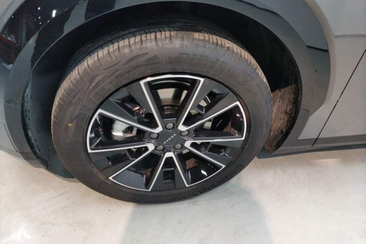 Used Zeekr X 2025 5-Seater Long-Range Version Exterior 4