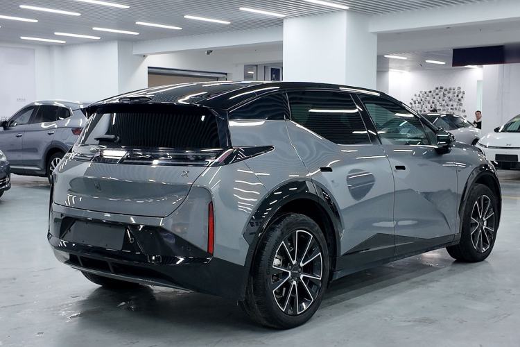 Used Zeekr X 2025 5-Seater Long-Range Version Exterior 8
