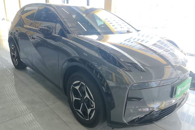 Used Zeekr X 2025 5-Seater Rear-Drive Version Front Right 45 Deg