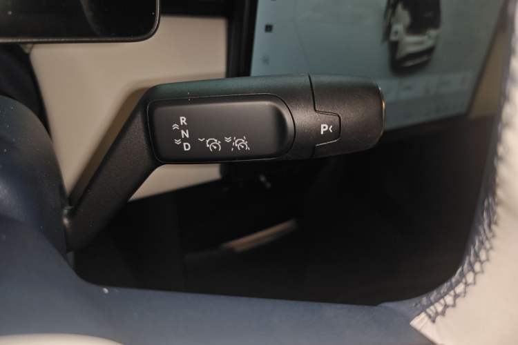 Used Zeekr X 2025 Four-Seater Rear-Drive Cube Version Gear Lever