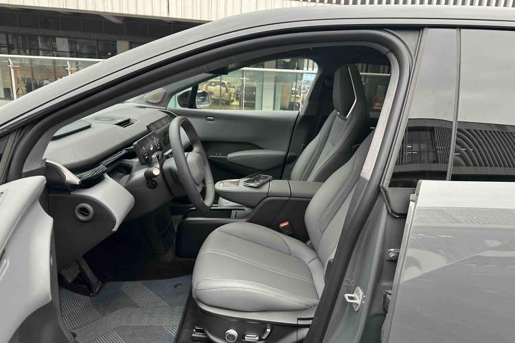 Used Zeekr X 2025 5-Seater Four-Wheel Drive Sport Version Interior 12
