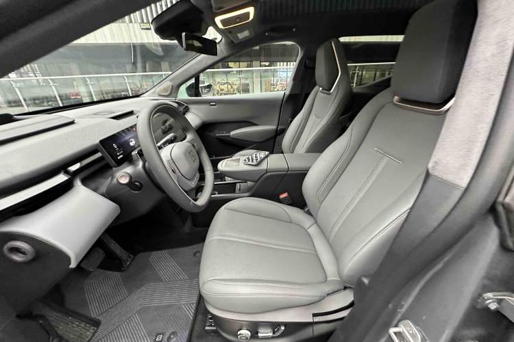 Used Zeekr X 2025 5-Seater Four-Wheel Drive Sport Version Interior 15