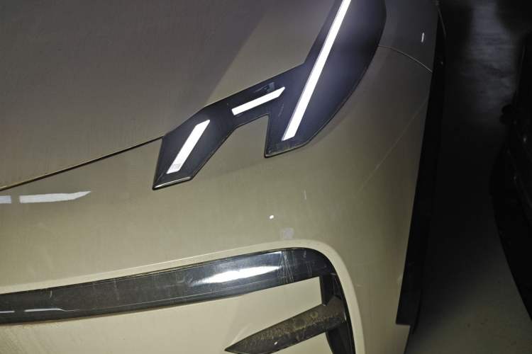 Used Zeekr X 2025 Four-Seater Rear-Drive Cube Version Left Front Headlight