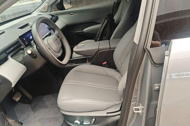Used Zeekr X 2025 5-Seater Rear-Drive Version Left Front Seat