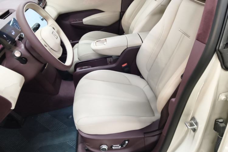 Used Zeekr X 2025 Four-Seater Rear-Drive Cube Version Left Front Seat
