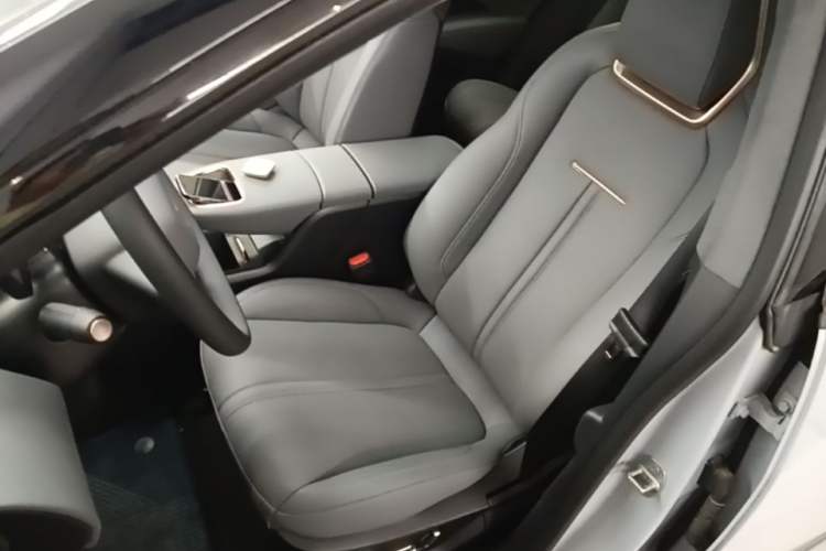 Used Zeekr X 2025 5-Seater Rear-Drive Version Left Front Seat