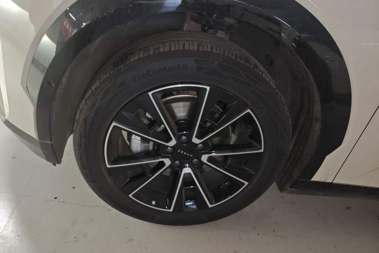 Used Zeekr X 2025 Four-Seater Rear-Drive Cube Version Left Front Wheel Hub