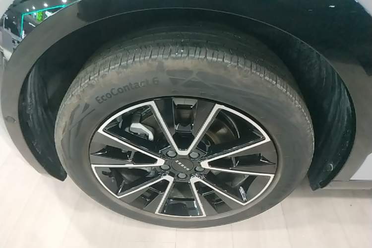 Used Zeekr X 2025 5-Seater Long-Range Version Left Front Wheel Hub