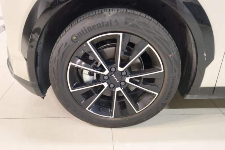 Used Zeekr X 2025 Four-Seater Rear-Drive Cube Version Left Front Wheel Hub