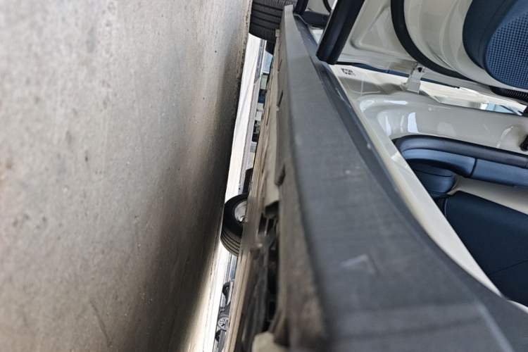 Used Zeekr X 2025 Four-Seater Rear-Drive Cube Version Left Side Sill