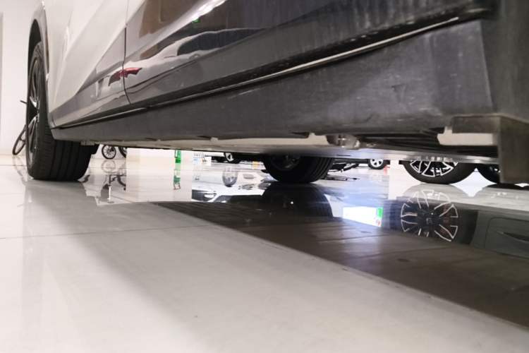 Used Zeekr X 2025 Four-Seater Rear-Drive Cube Version Left Side Sill