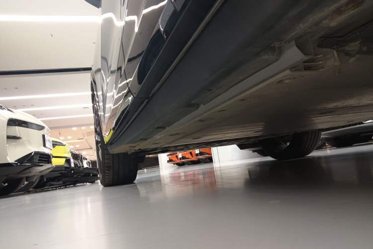 Used Zeekr X 2025 5-Seater Four-Wheel Drive Sport Version Left Side Sill