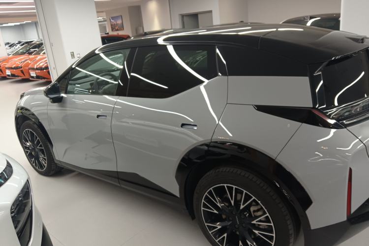 Used Zeekr X 2025 5-Seater Four-Wheel Drive Sport Version Left Side