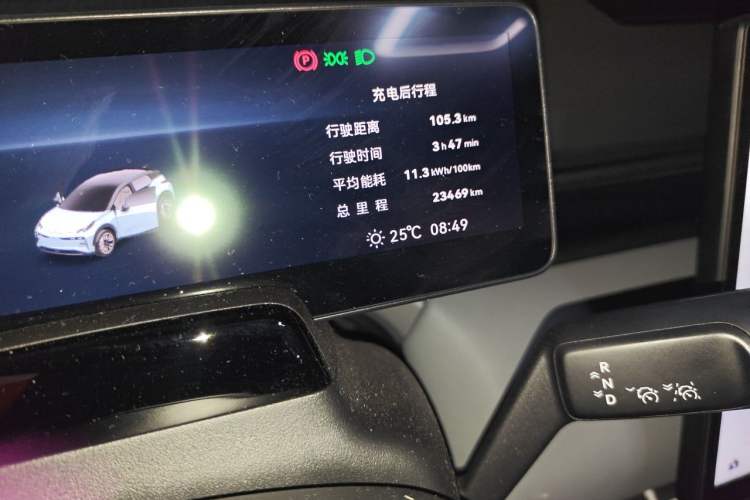 Used Zeekr X 2025 5-Seater Rear-Drive Version Odometer Close Up