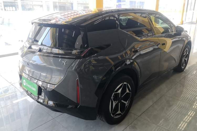 Used Zeekr X 2025 5-Seater Rear-Drive Version Rear Right 45 Deg