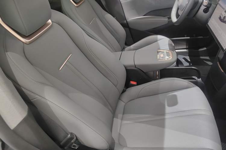 Used Zeekr X 2025 5-Seater Rear-Drive Version Right Front Seat