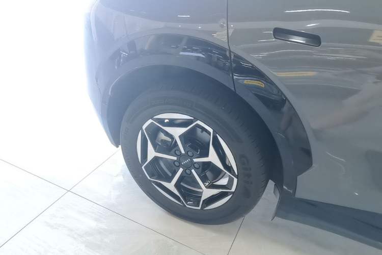 Used Zeekr X 2025 5-Seater Rear-Drive Version Right Rear Wheel Hub