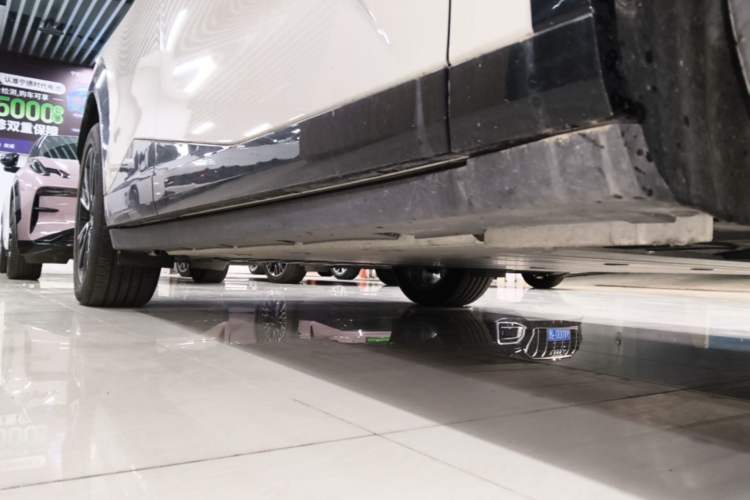 Used Zeekr X 2025 Four-Seater Rear-Drive Cube Version Right Side Sill