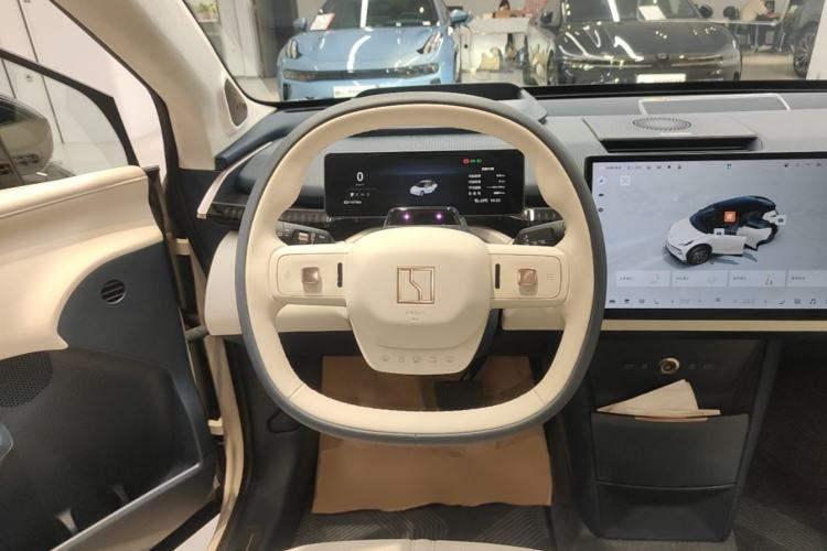 Used Zeekr X 2025 Four-Seater Rear-Drive Cube Version Steering Wheel
