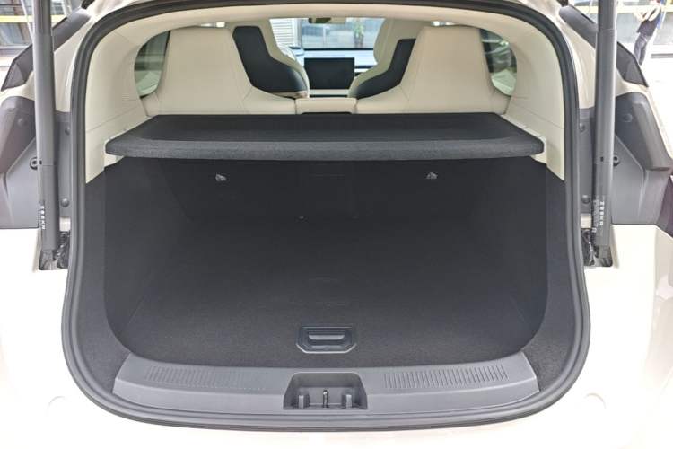 Used Zeekr X 2025 Four-Seater Rear-Drive Cube Version Trunk