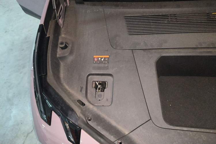 Used Zeekr X 2025 5-Seater Rear-Drive Version Engine Bay Right