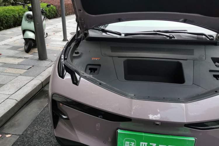 Used Zeekr X 2025 5-Seater Rear-Drive Version Engine Bay Right