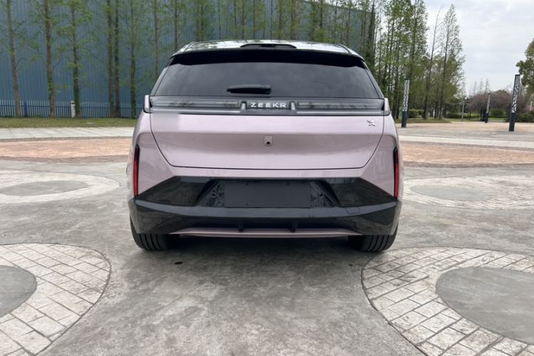 Used Zeekr X 2025 5-Seater Rear-Drive Version Exterior 4