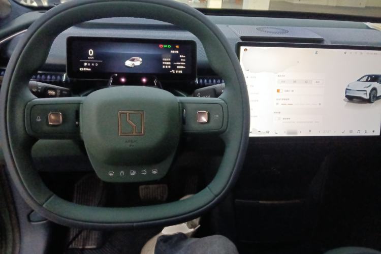 Used Zeekr X 2025 5-Seater Rear-Drive Version Center Console