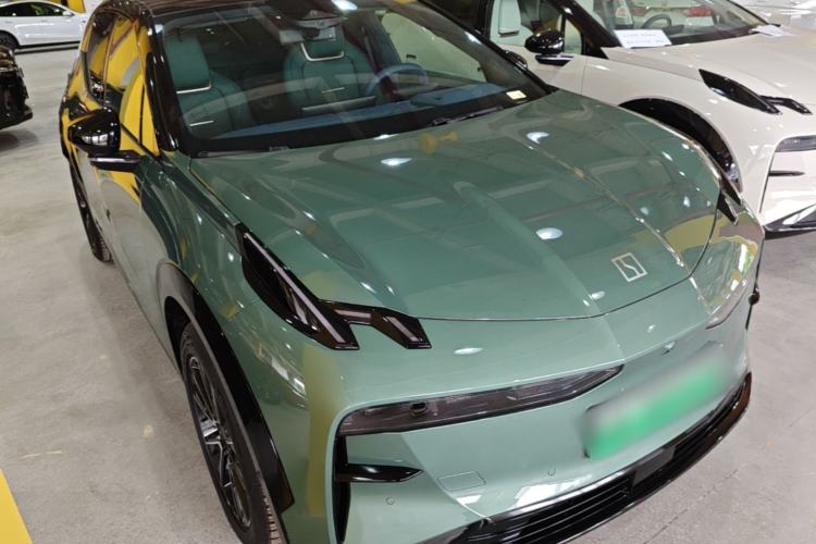 Used Zeekr X 2025 5-Seater Long-Range Version Front Right 45 Deg