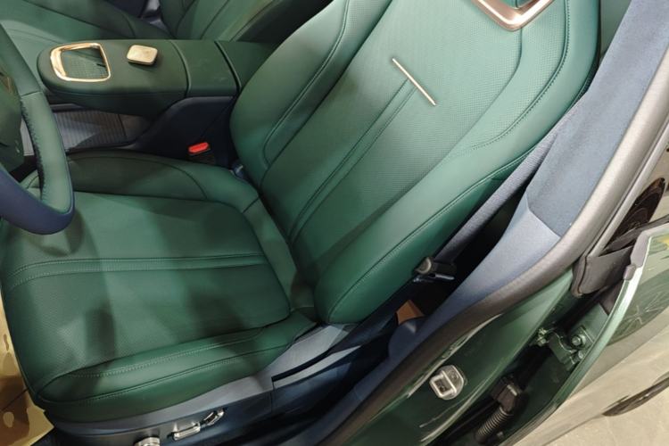 Used Zeekr X 2025 5-Seater Long-Range Version Left Front Seat