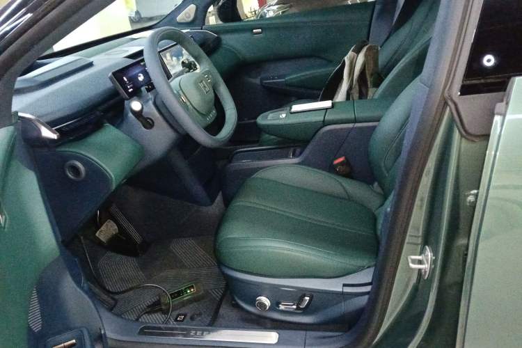 Used Zeekr X 2025 5-Seater Rear-Drive Version Left Front Seat