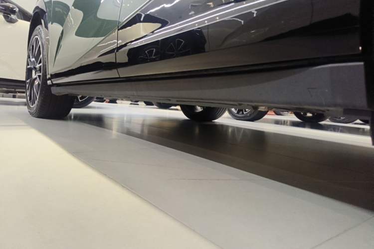 Used Zeekr X 2025 5-Seater Four-Wheel Drive Sport Version Left Side Sill
