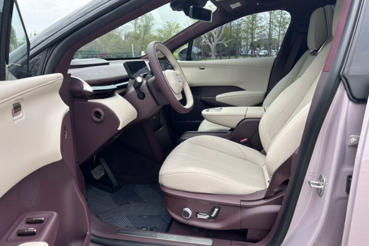 Used Zeekr X 2025 5-Seater Rear-Drive Version Interior 4