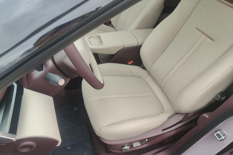 Used Zeekr X 2025 5-Seater Rear-Drive Version Left Front Seat