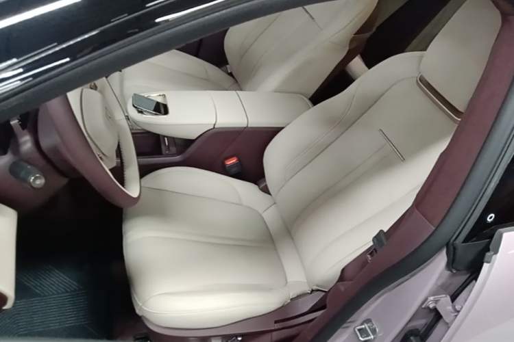 Used Zeekr X 2025 Four-Seater Rear-Drive Cube Version Left Front Seat