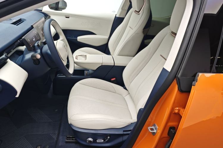 Used Zeekr X 2025 5-Seater Long-Range Version Left Front Seat