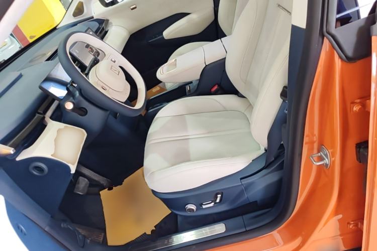 Used Zeekr X 2025 5-Seater Long-Range Version Left Front Seat