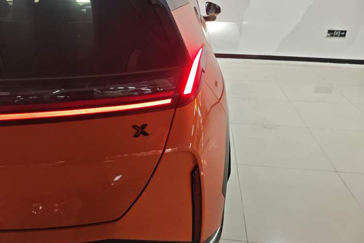 Used Zeekr X 2025 5-Seater Four-Wheel Drive Sport Version Right Rear Taillight