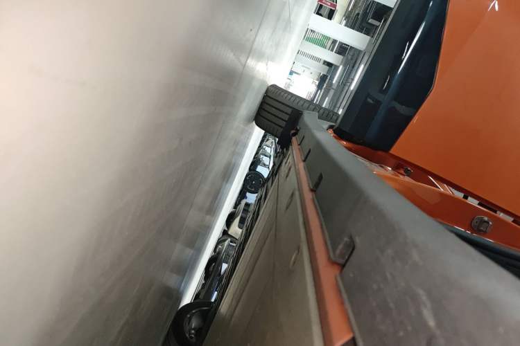 Used Zeekr X 2025 5-Seater Four-Wheel Drive Sport Version Right Side Sill