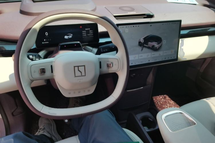 Used Zeekr X 2025 5-Seater Rear-Drive Version Center Console