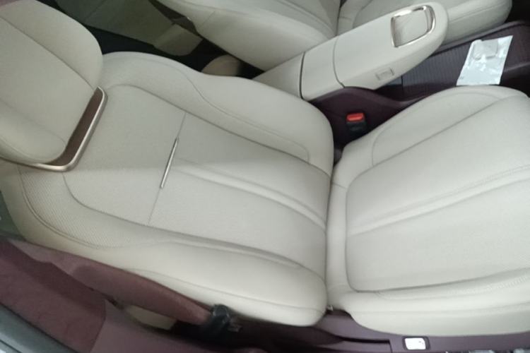 Used Zeekr X 2025 Four-Seater Rear-Drive Cube Version Right Front Seat