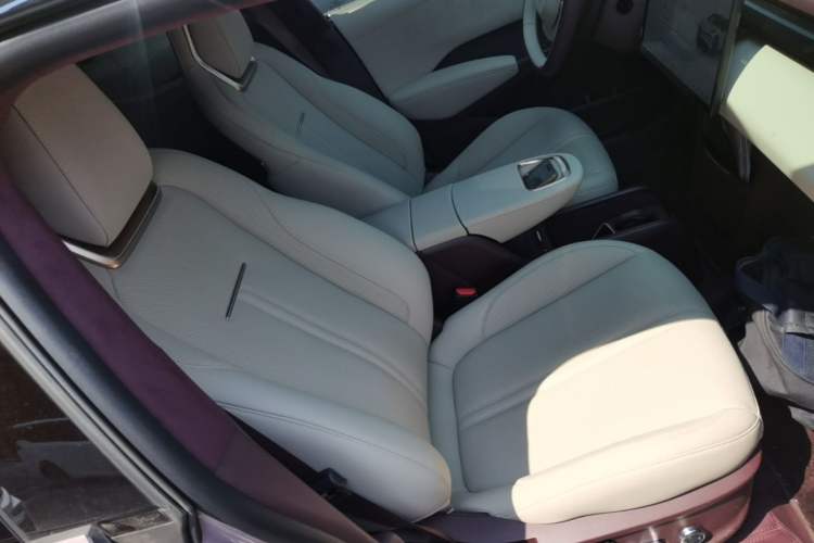 Used Zeekr X 2025 5-Seater Rear-Drive Version Right Front Seat