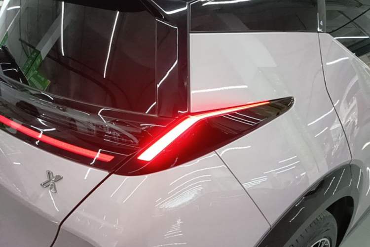 Used Zeekr X 2025 Four-Seater Rear-Drive Cube Version Right Rear Taillight
