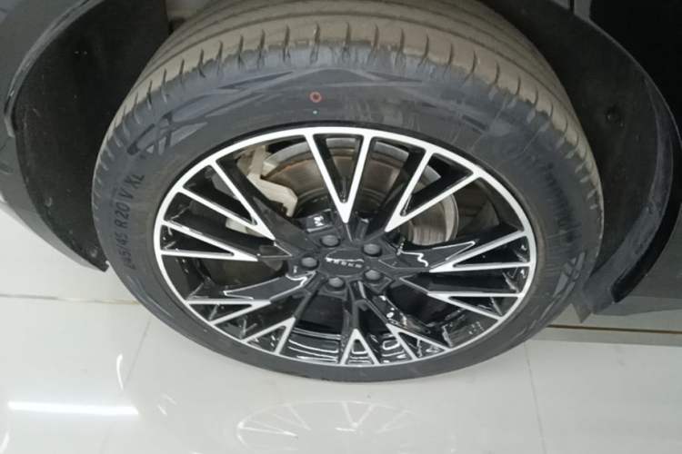 Used Zeekr X 2025 Four-Seater Rear-Drive Cube Version Right Rear Wheel Hub
