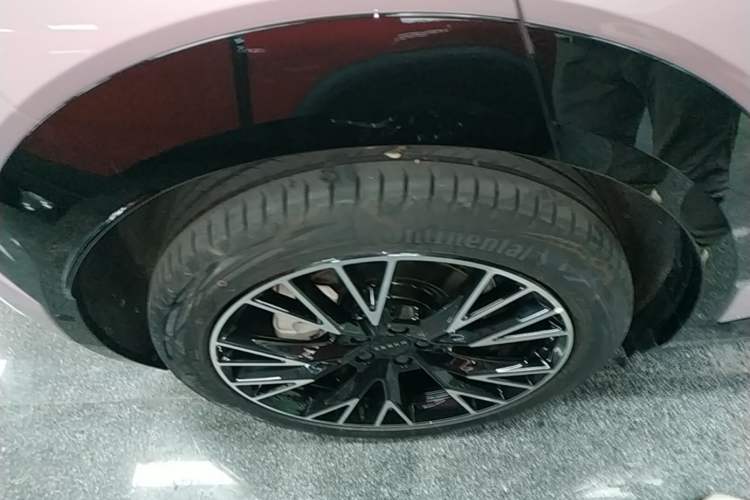 Used Zeekr X 2025 Four-Seater Rear-Drive Cube Version Right Rear Wheel Hub