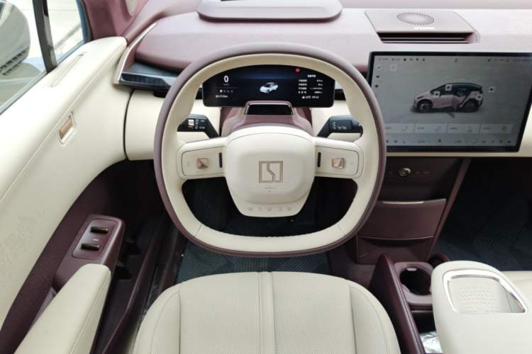 Used Zeekr X 2025 Four-Seater Rear-Drive Cube Version Steering Wheel