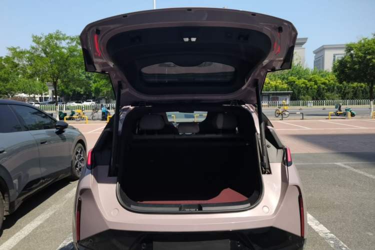 Used Zeekr X 2025 5-Seater Rear-Drive Version Trunk